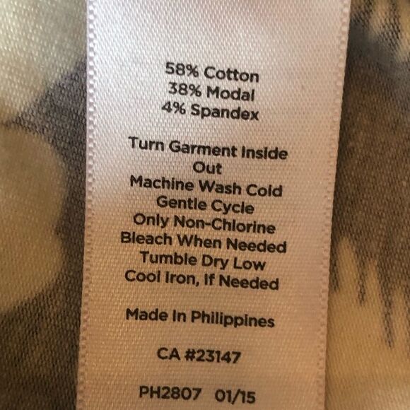 Talbots Petite Long Skirt Navy blue and Cream Hawaiian Print MP - Picture 4 of 6